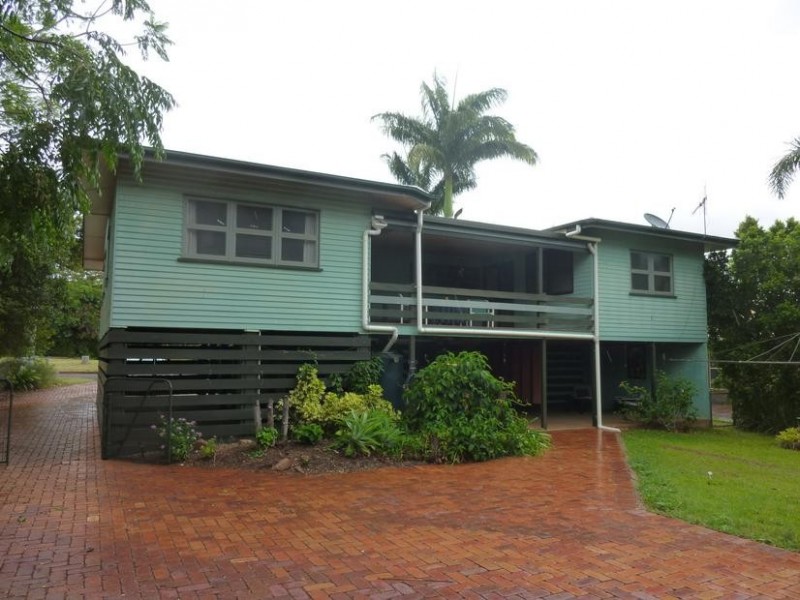 3 CEVN STREET, Childers QLD 4660