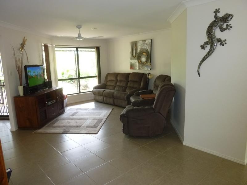 11 MELELEUCA COURT, Redridge QLD 4660