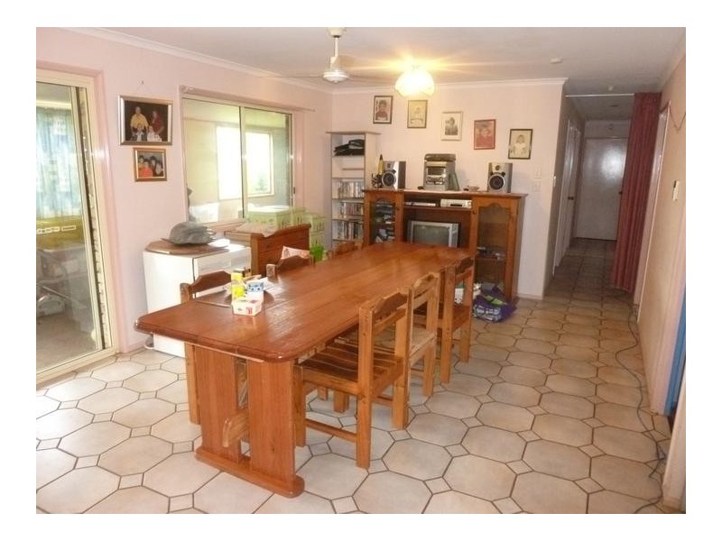 128 Thompson Road, Childers QLD 4660