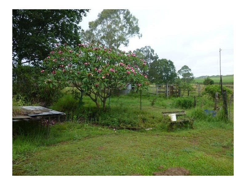 128 Thompson Road, Childers QLD 4660