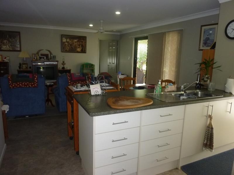 10 Canecutter Court,, Childers QLD 4660