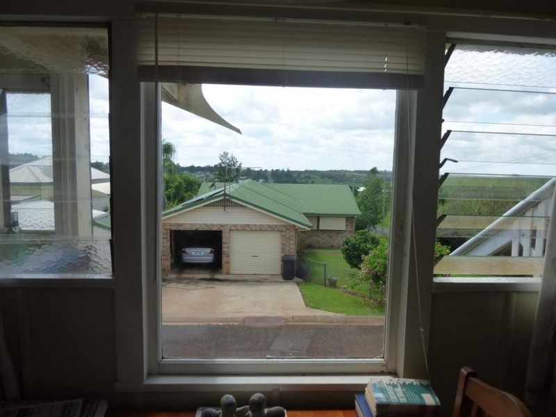 7 THOMPSON ROAD, Childers QLD 4660