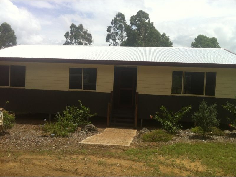10 Wallace Street, Apple Tree Creek QLD 4660