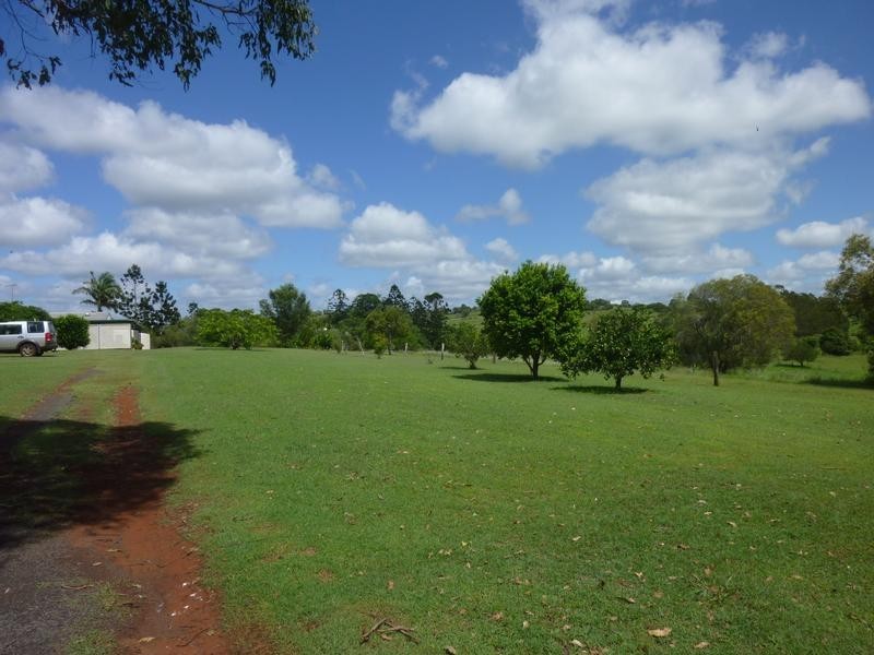 90 NISSENS LANE, Childers QLD 4660
