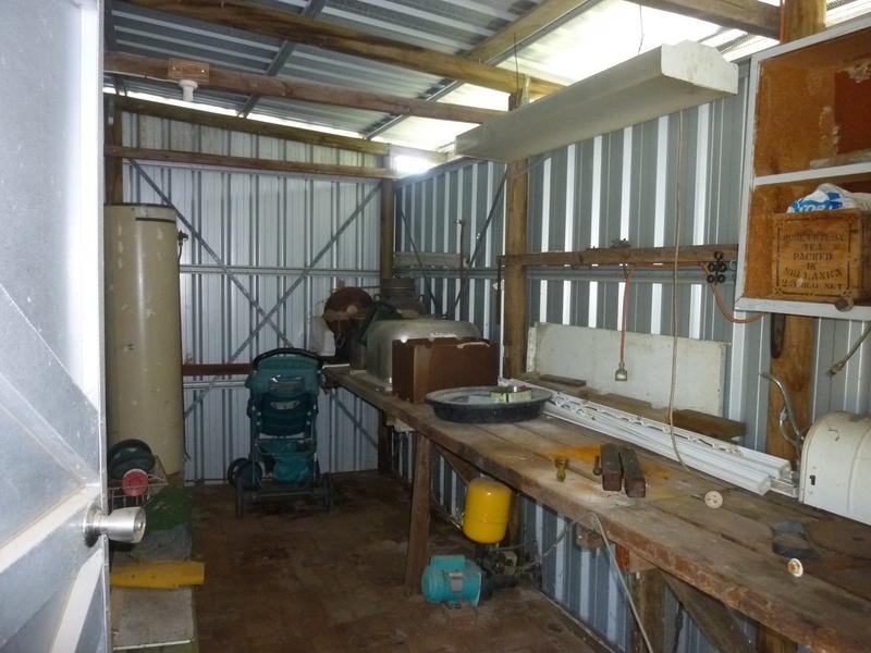 24 Steley Street, Buxton QLD 4660