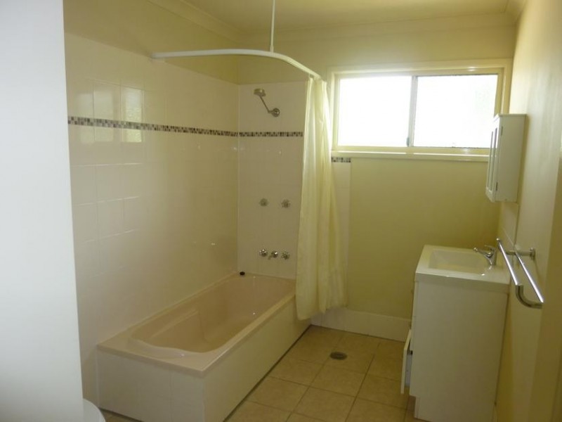 10 Wallace Street, Apple Tree Creek QLD 4660