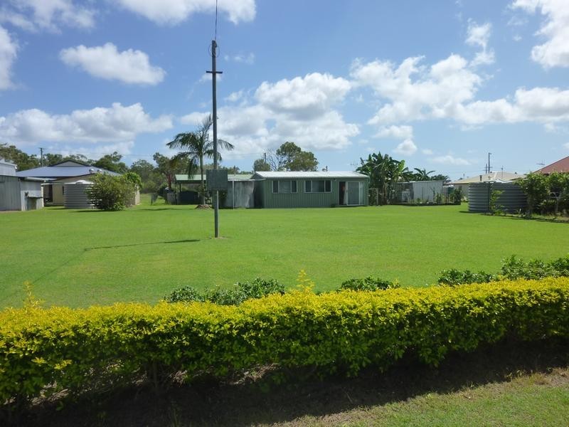 22 STELEY STREET, Buxton QLD 4660