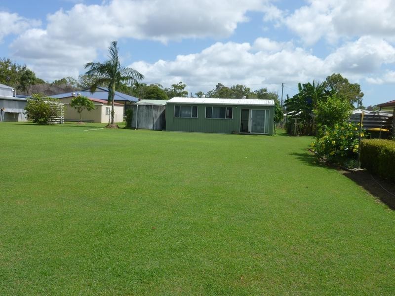 22 STELEY STREET, Buxton QLD 4660