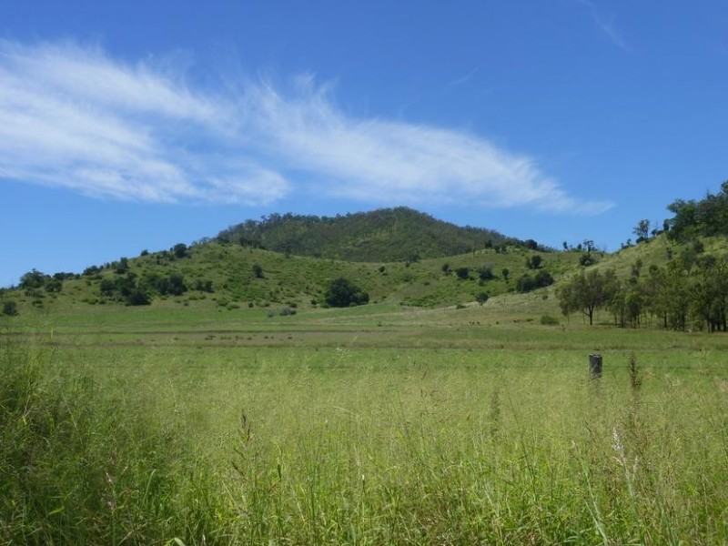 Coalstoun Lakes QLD 4621