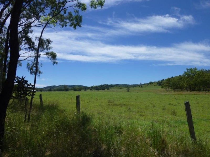 Coalstoun Lakes QLD 4621