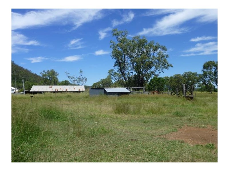 Coalstoun Lakes QLD 4621