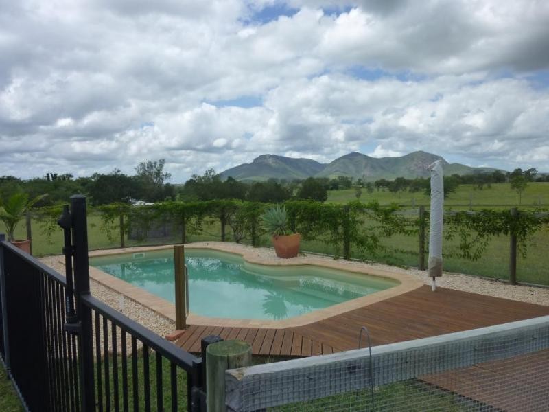 86 BLUFF VIEW ROAD, Biggenden QLD 4621