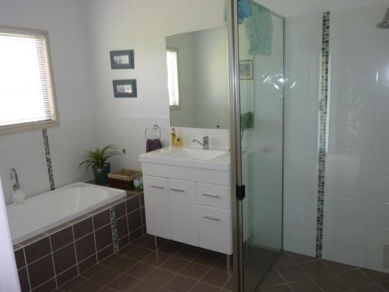 86 BLUFF VIEW ROAD, Biggenden QLD 4621