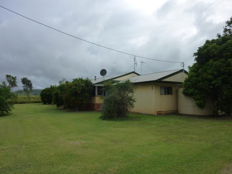 1 MAIN STREET, Coalstoun Lakes QLD 4621
