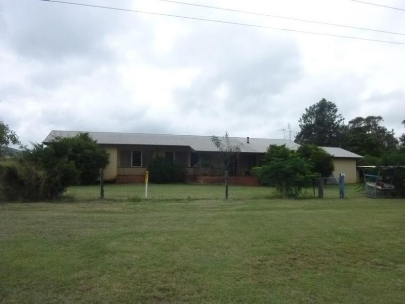 1 MAIN STREET, Coalstoun Lakes QLD 4621