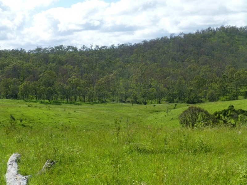 Coalstoun Lakes QLD 4621