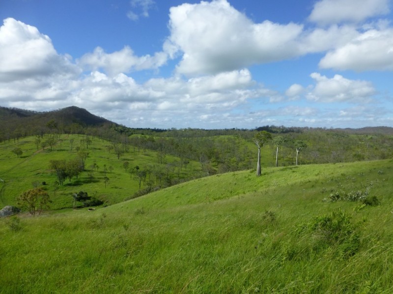 Coalstoun Lakes QLD 4621