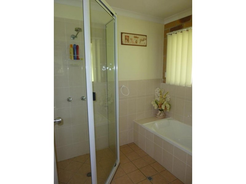 8 Whites Road, Horton QLD 4660