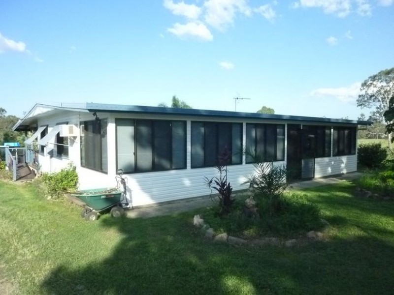 105 Railway Road,, Booyal QLD 4671