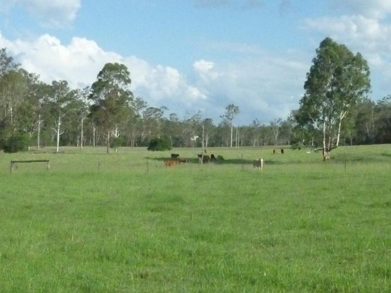 105 Railway Road,, Booyal QLD 4671