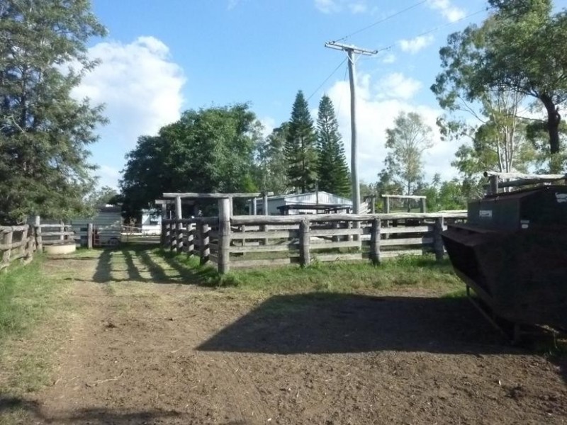 105 Railway Road,, Booyal QLD 4671