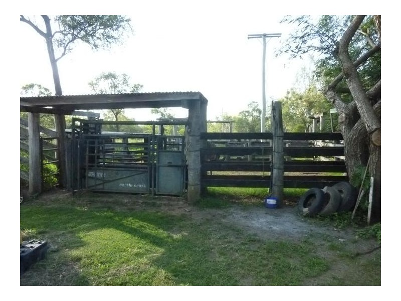105 Railway Road,, Booyal QLD 4671