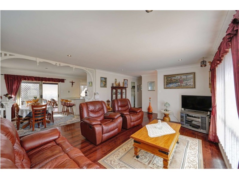 5 WELL LINE STREET, Childers QLD 4660