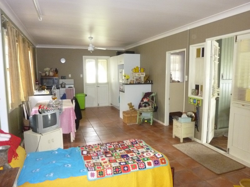 116 GENTLE ANNIE ROAD, Apple Tree Creek QLD 4660