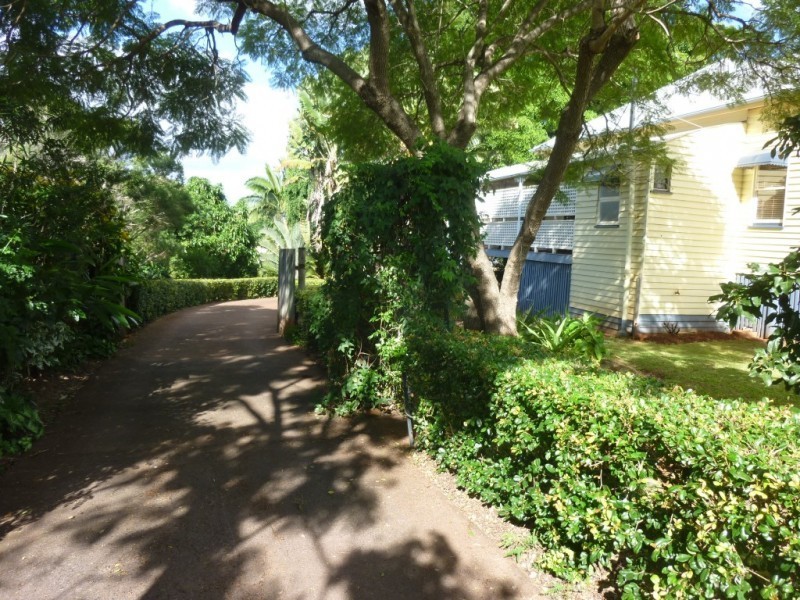 5 FEDERAL STREET, Childers QLD 4660