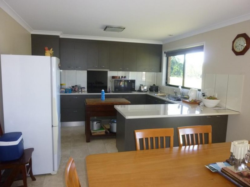 113 Park Avenue, NORTH ISIS, Childers QLD 4660