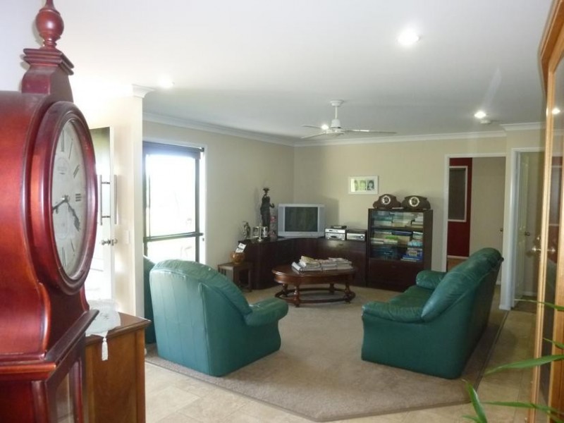 113 Park Avenue, NORTH ISIS, Childers QLD 4660