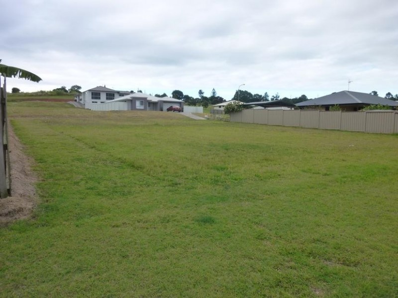 23 PIONEER AVENUE, Childers QLD 4660