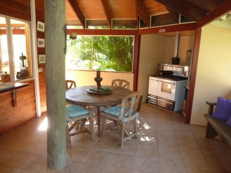 82 BUNNS ROAD, Apple Tree Creek QLD 4660