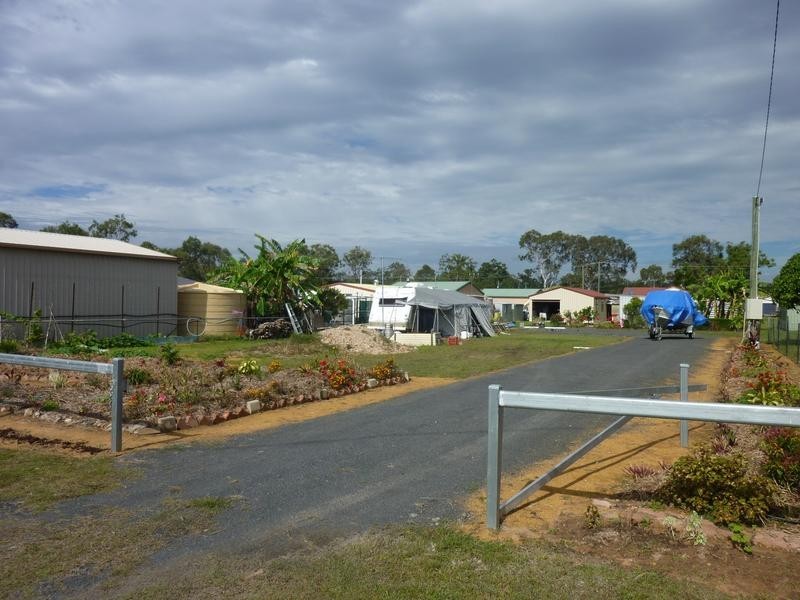 19 HULL STREET, Buxton QLD 4660