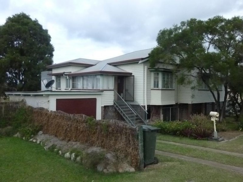 11 GEORGE STREET, Biggenden QLD 4621