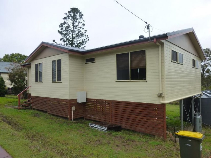 19 QUEEN STREET, Cordalba QLD 4660