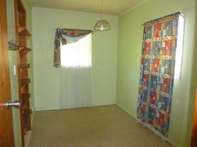 5 PIZZEY STREET, Childers QLD 4660