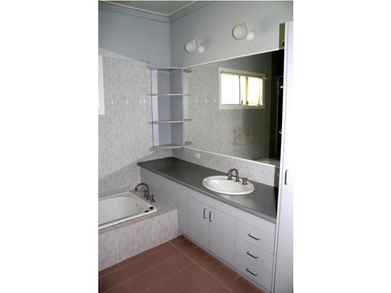 22 Capper Street, Gayndah QLD 4625