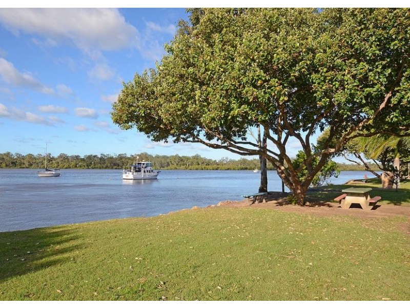 1 BURRUMBA DRIVE, Buxton QLD 4660