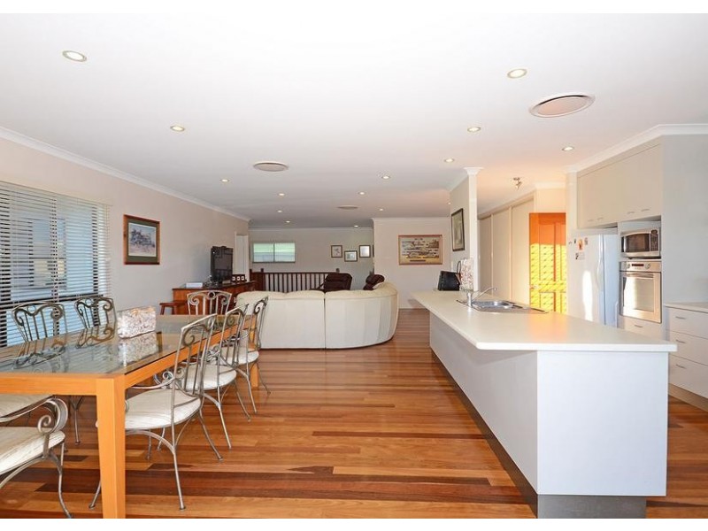 1 BURRUMBA DRIVE, Buxton QLD 4660