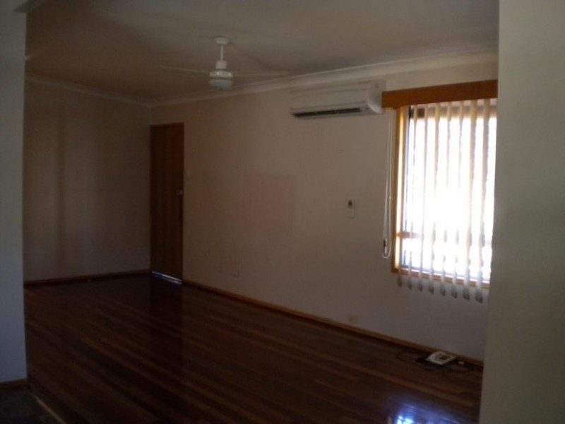 12 Main Street, Dallarnil QLD 4621