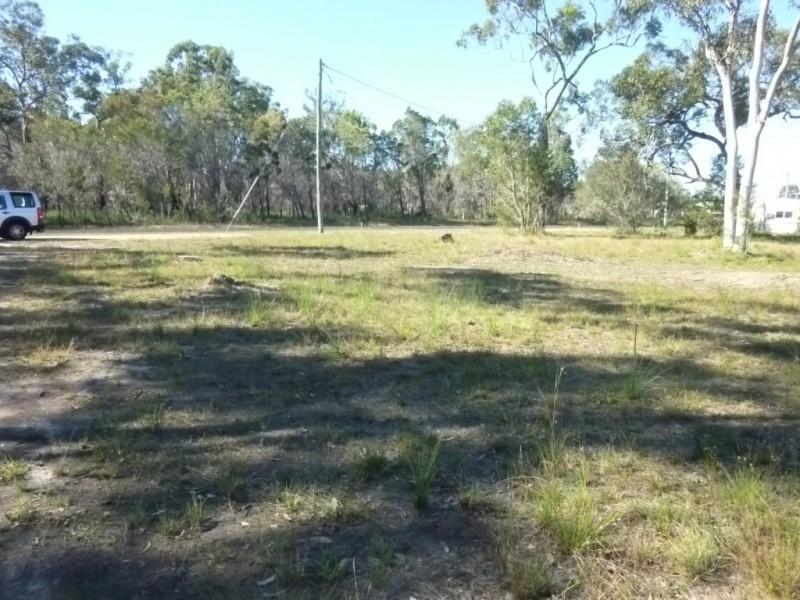 17 SMITH STREET, Buxton QLD 4660