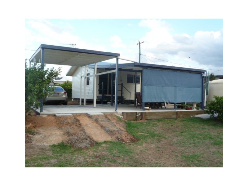 6 HORTON STREET, Biggenden QLD 4621