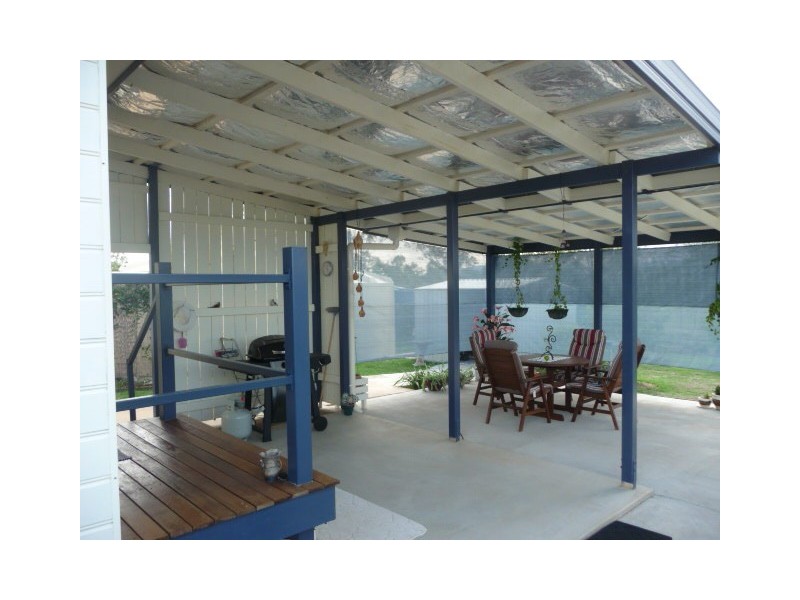 6 HORTON STREET, Biggenden QLD 4621