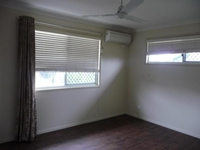 8 Smith Street, Buxton QLD 4660