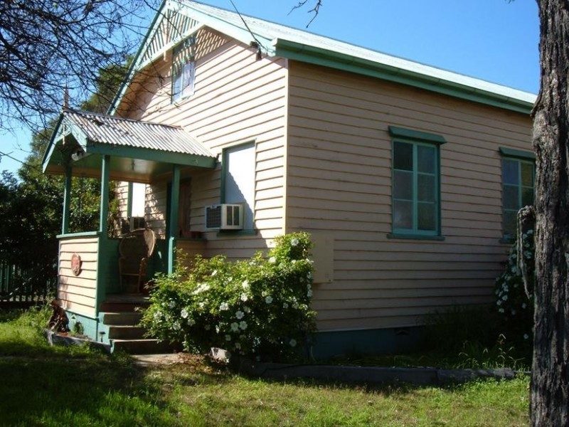 24B KELVIN STREET, Monto QLD 4630