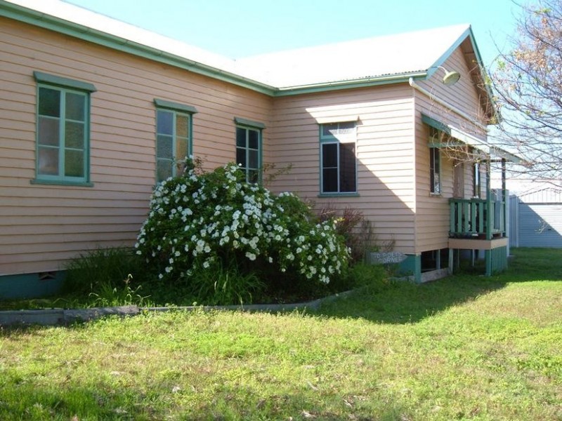 24B KELVIN STREET, Monto QLD 4630