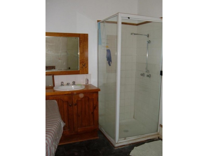 24B KELVIN STREET, Monto QLD 4630