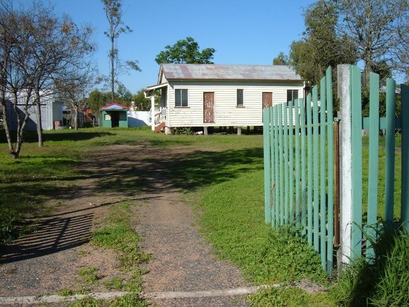 24A KELVIN STREET, Monto QLD 4630