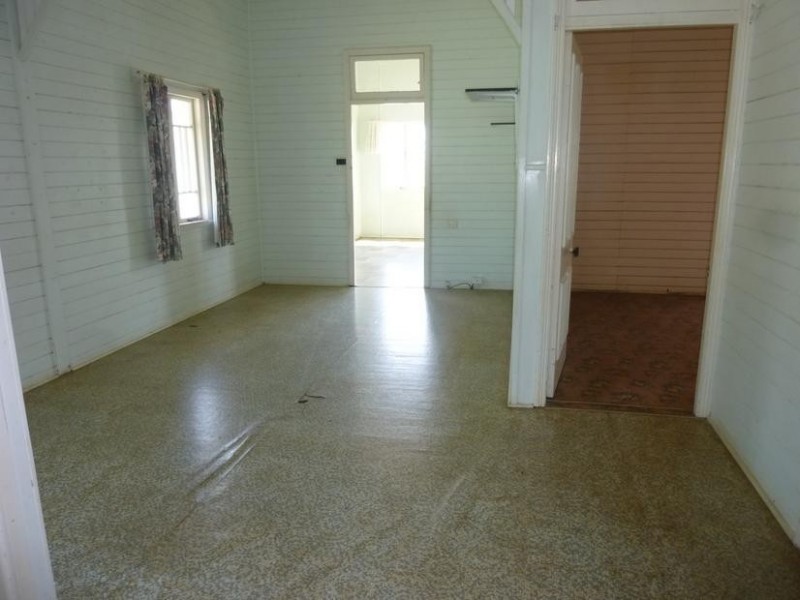 18 WEST STREET, Childers QLD 4660
